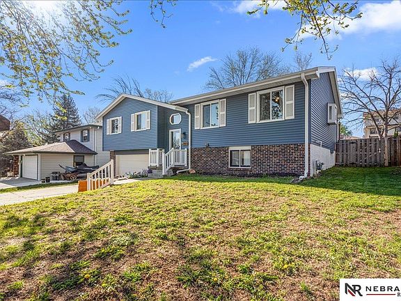 3rd image of 2915 Daniell Cir
