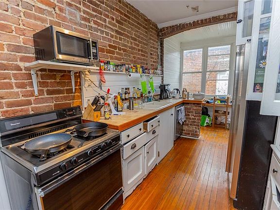 2nd image of 16 N Allen Ave