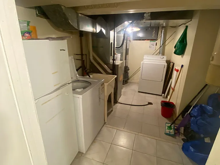 102 Orton Park Rd #BASEMENT — Photo 8