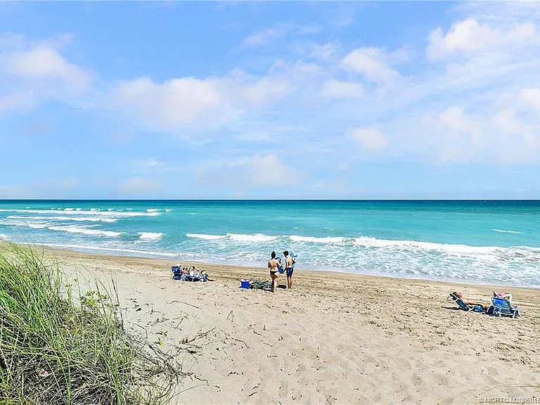 1289 NE Ocean Blvd #11 — Photo 43