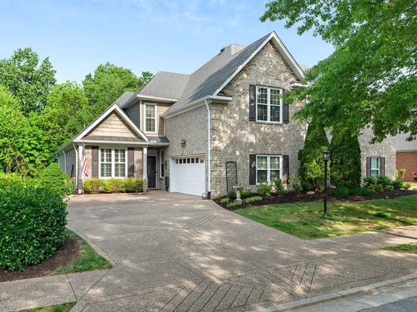 1230 Chickadee Cir, Hermitage, TN 37076