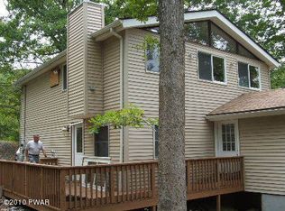 531 Apley Ct, Bushkill, PA 18324