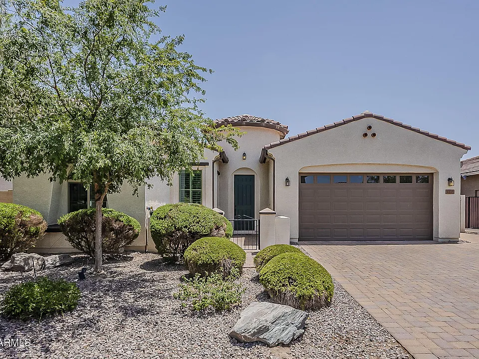 4135 E Grand Canyon Dr