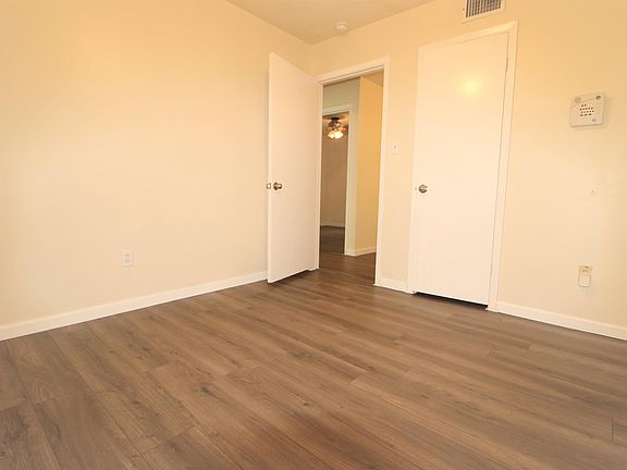 5th image of 2214 Post Oak Ave