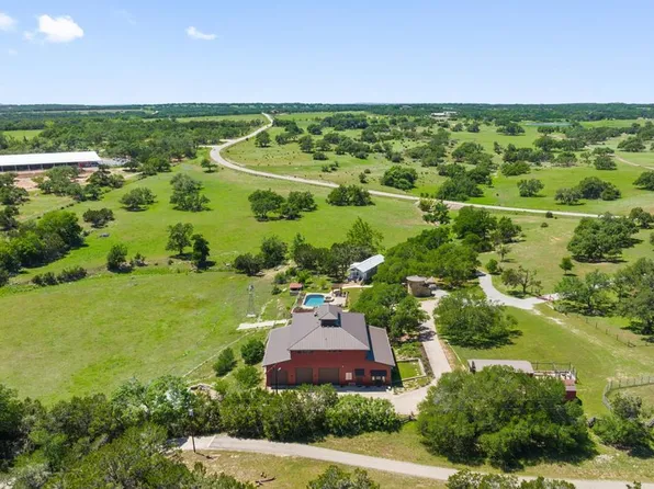 2401 W Fitzhugh Rd, Dripping Springs, TX 78620
