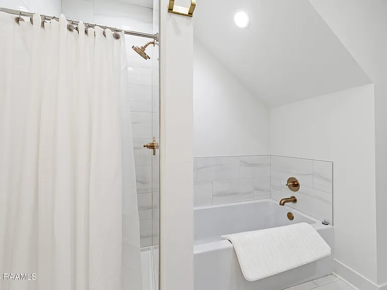 206 Steiner Oaks — Photo 25