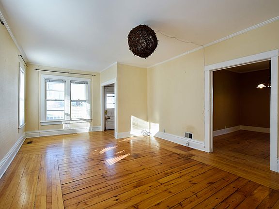 Living Room / Dining Room