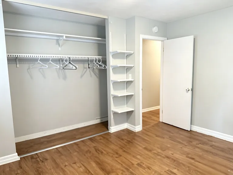 924 Princess Dr — Photo 10