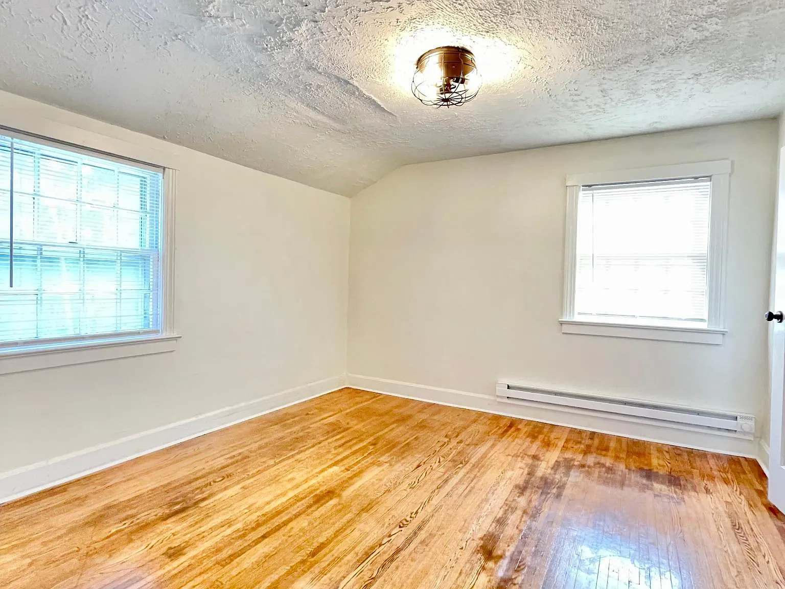 2 bed, 800 sqft, $1,250 — Photo 4