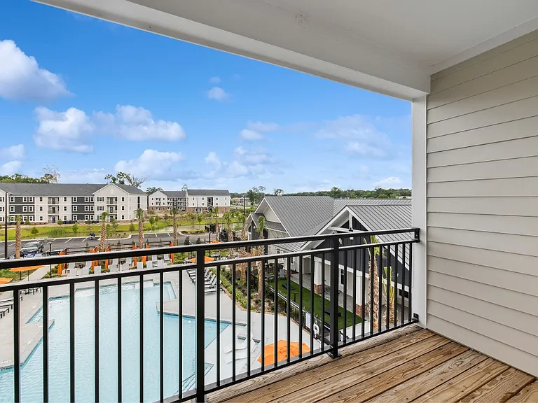 Riverchase Vista Apartments — Photo 23