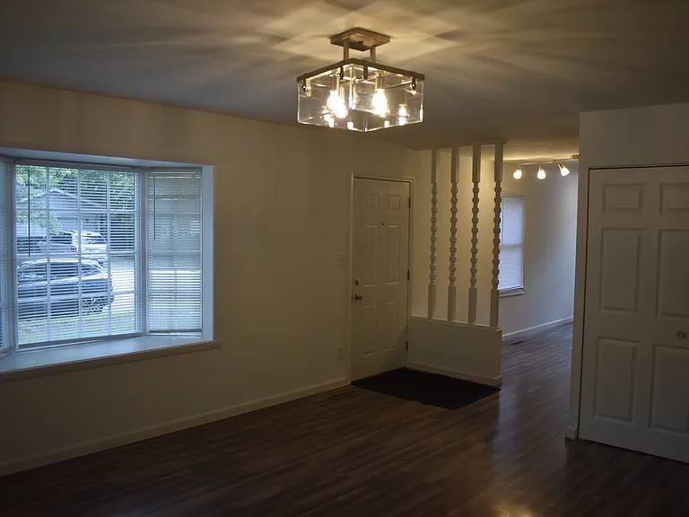 2360 Arrow St — Photo 10