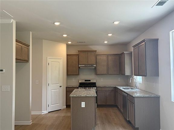 5th image of 4134 Eberly Way