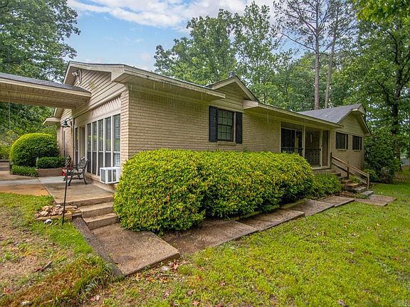 4th image of 4116 Front Dr