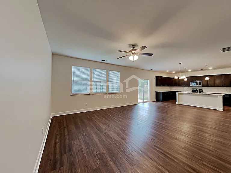 4507 Tarpon Dr — Photo 7