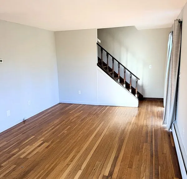 195 Wall St — Photo 3