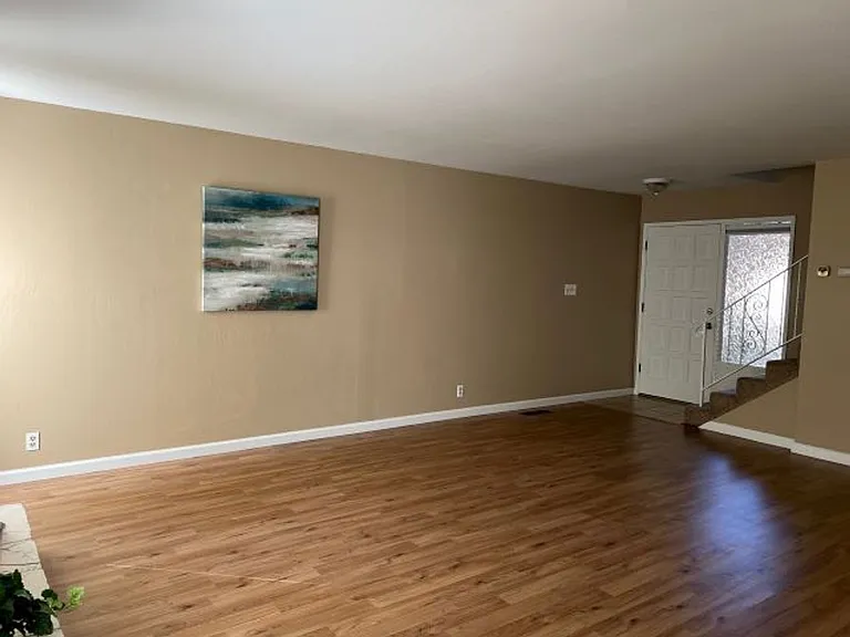 120 Carlton Ave #40 — Photo 4
