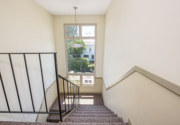 4th image of 5204 15th Ave NE APT 207