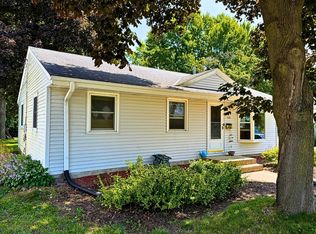 1038 1st Ave, Grafton, WI 53024