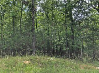 Okmulgee Dr, Cherokee Village, AR 72529