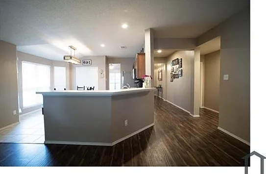 7214 Compass Point Dr — Photo 6