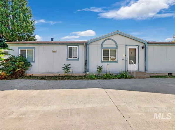 807 Union Ave, Filer, ID 83328