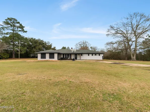 119 Hillsdale Gumpond Rd, Lumberton, MS 39455