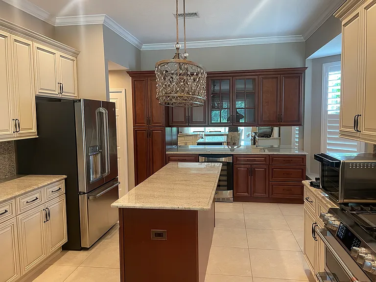 7135 Kensington Ct — Photo 22