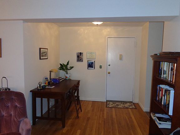 3rd image of 1 Oakridge Pl APT 3H