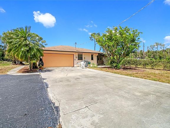 2nd image of 6811 Bottlebrush Ln