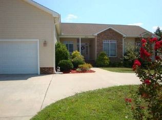 3934 Johnson St, High Point, NC 27265