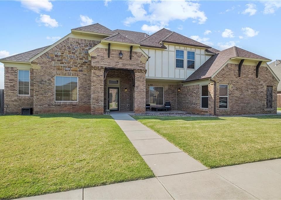 1st image of 3201 Hampshire Ln