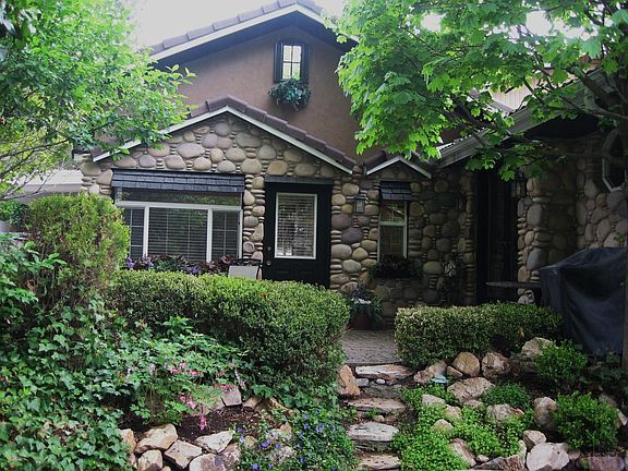 Back of Cottage Apartment