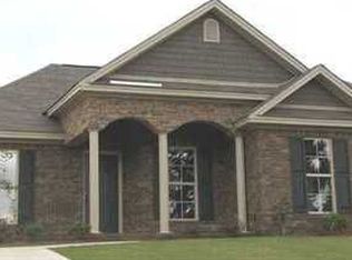 335 Ridgeview Dr, Millbrook, AL 36054