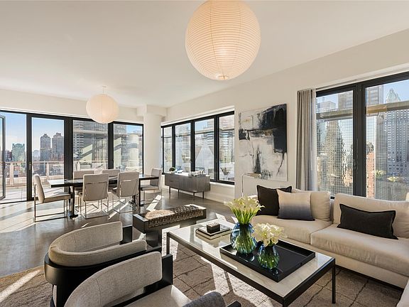 3rd image of 301 E 50th St APT Phb