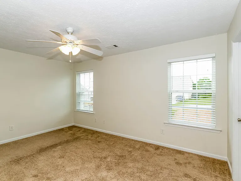 27 Palladio Way — Photo 10
