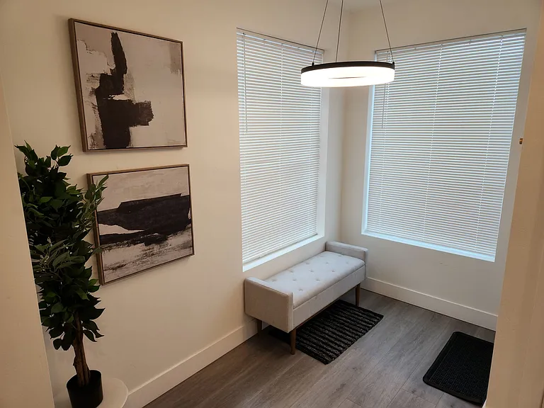4328 E Longfellow Ave — Photo 5