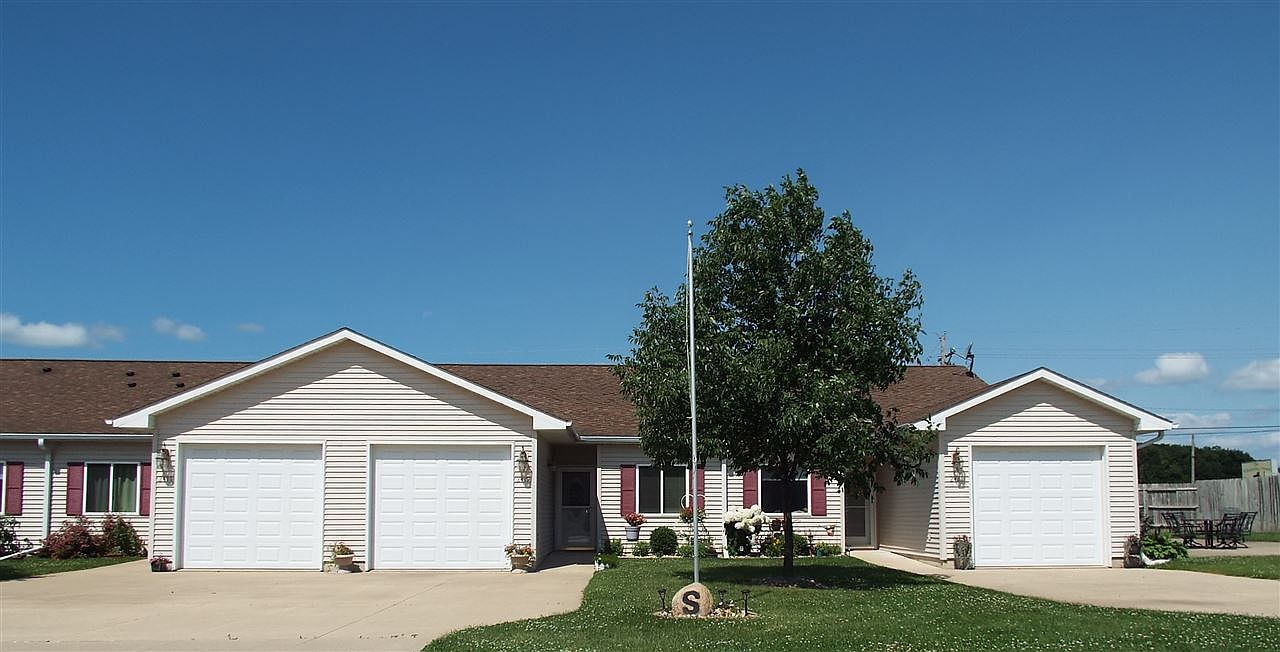 2419 2nd St, Gilbertville, IA 50634 Zillow