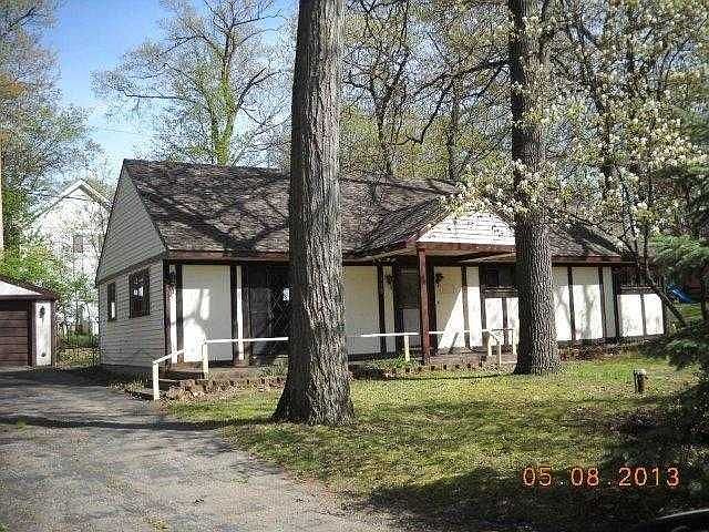 1st image of 3629 Ashview Ave