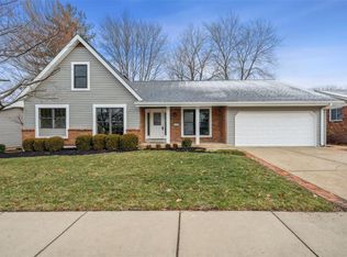 15109 Appalachian Trl, Chesterfield, MO