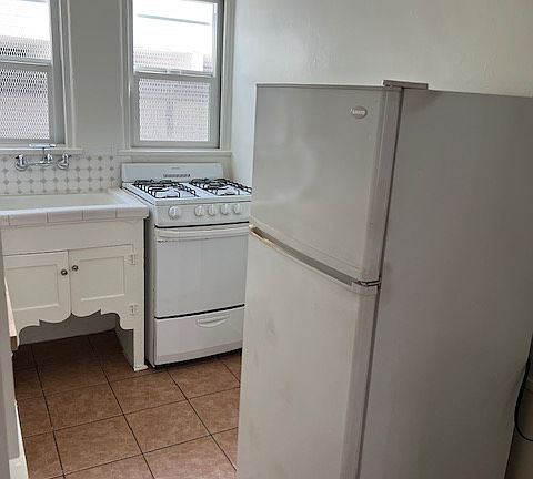 5th image of 13111 Camilla St #7