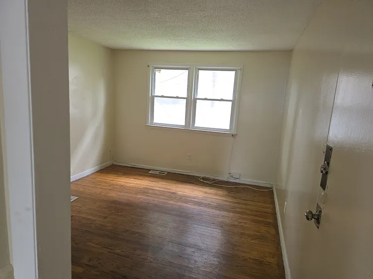 201 Maplewood Ave #3 — Photo 11