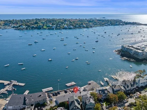 24 Lee St APT B6, Marblehead, MA 01945