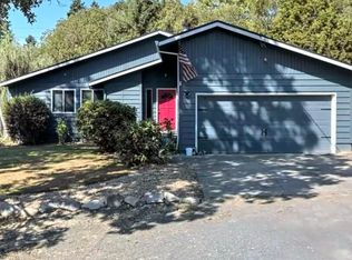 7595 SW Spruce St, Tigard, OR 97223