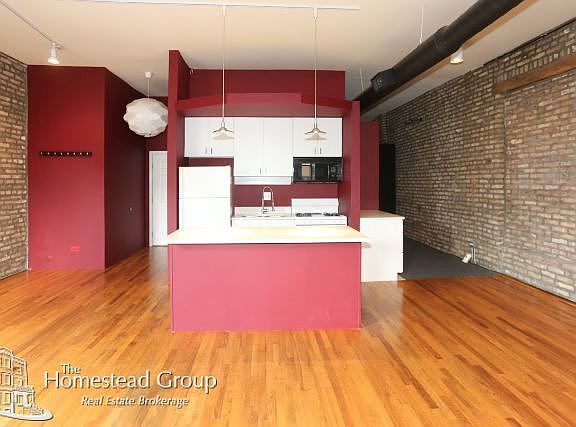 3rd image of 1572 N Milwaukee Ave #Two