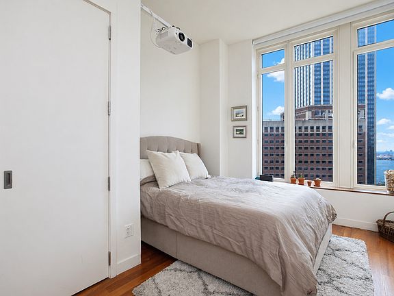 4th image of 15 William St APT 29D