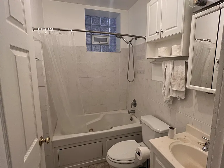 839 W Newport Ave #1 — Photo 7