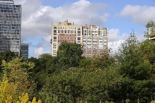 2nd image of 2430 N Lakeview Ave #11N