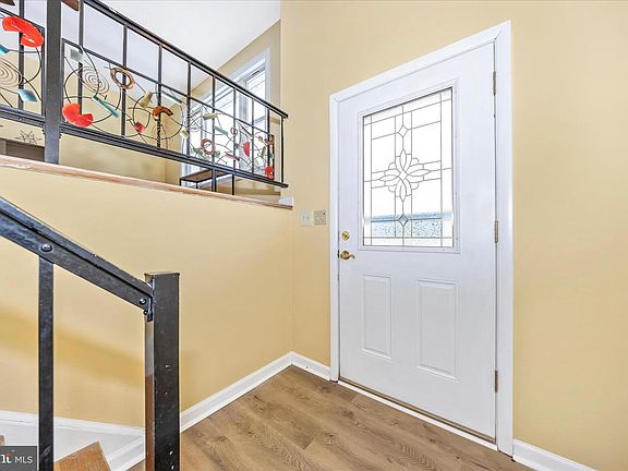 2nd image of 17935 College Rd