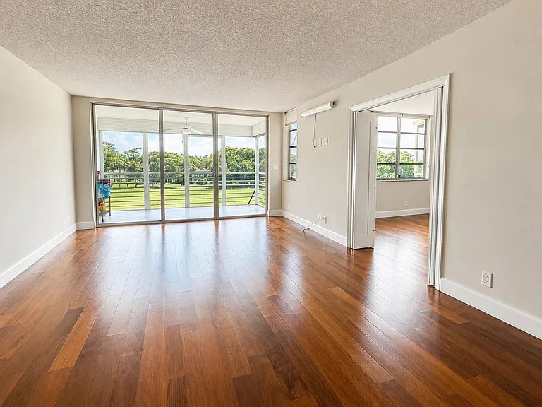 4030 W Palm Aire Dr #402 — Photo 3