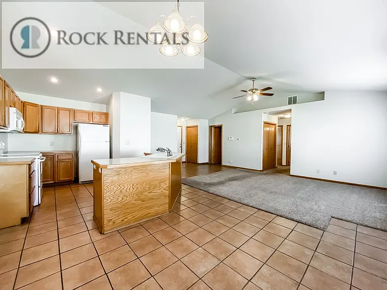 3400 Amanda St — Photo 4